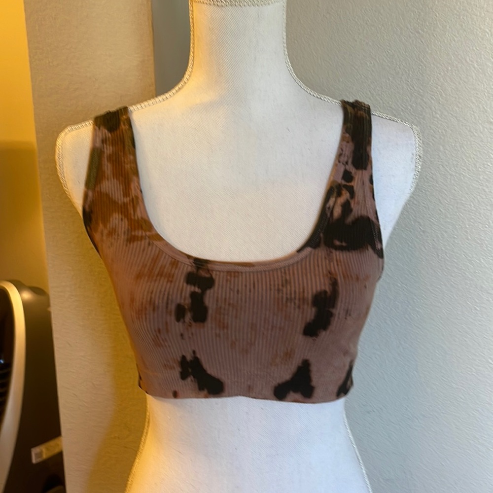 3/$30 🩵🩵Brown tie dye crop top nwot #81